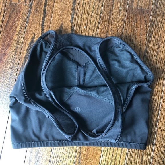 lululemon Women’s Size 6 Black Active Sports Bra Tank w/Mesh design accents - Picture 3 of 5
